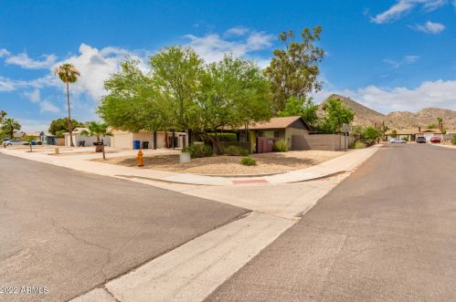 2446 Aster Dr, Phoenix AZ  85032-6936 exterior