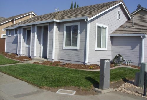 9409 Laguna Pointe Way, Elk Grove, CA 95758-4085
