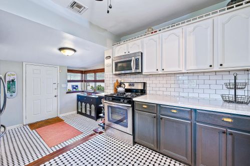 327 28 St, West Palm Beach FL  33404-4410 exterior