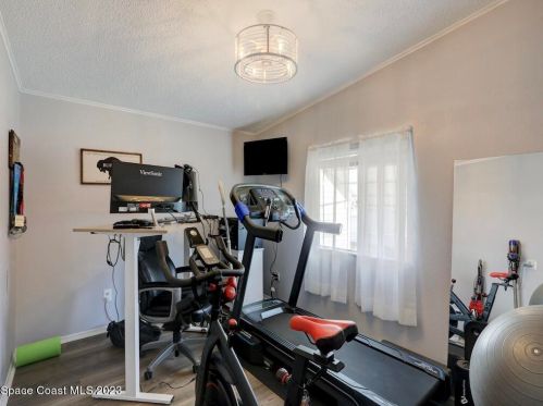 1009 Robin Dr, Sebastian FL  exterior