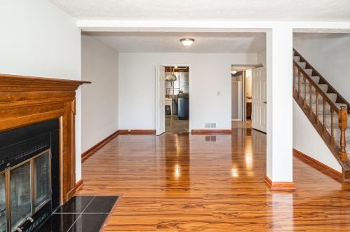 6445 Glendale Ct, Florence KY  41042-1169 exterior