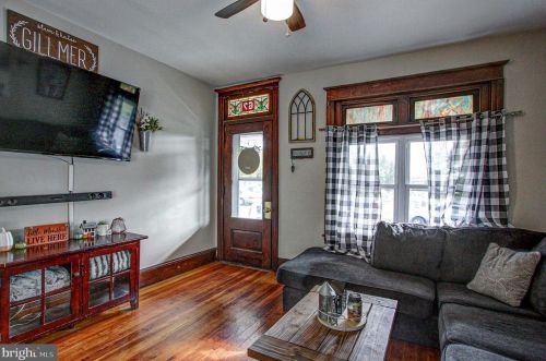 67 Edgewood St, Pottstown PA  19464-5747 exterior