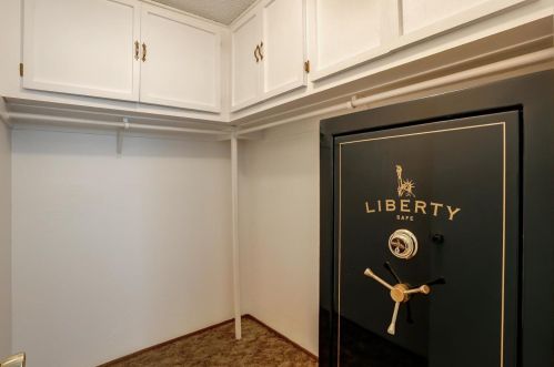 1822 Flickinger Ave, San Jose CA  95131-1920 exterior