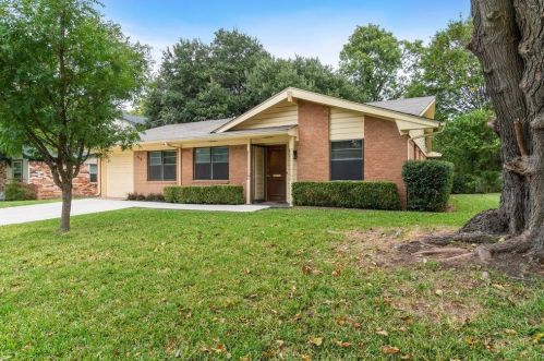 710 Gaylewood Dr, Richardson, TX 75080-4104