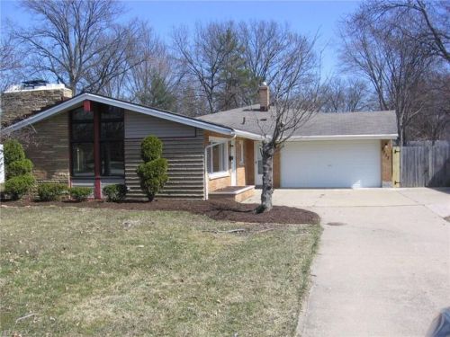 2517 Brantwood Dr, Cleveland, OH 44145-4804