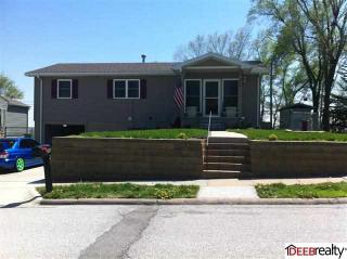 711 33rd Ave, Bellevue, NE 68005-5533