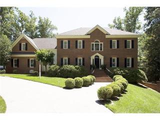8931 Whistling Swan Rd, Chesterfield, VA 23838-8938