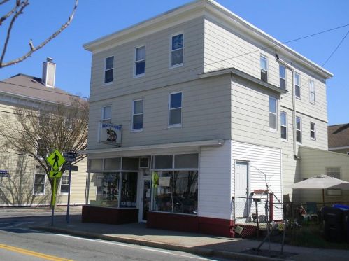 350 Main St, Warren, RI 02885-4341