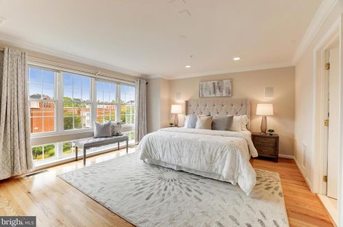 12158 Chancery Sta Cir, Herndon VA 20190-5803 exterior