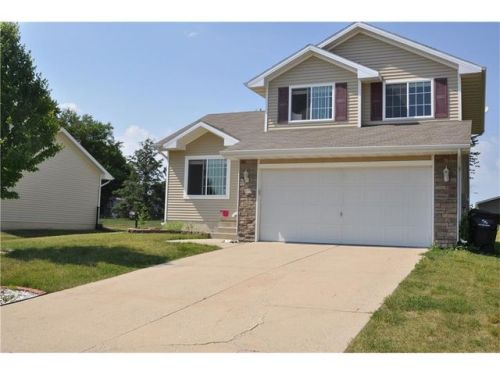 375 Olson Dr, Waukee IA  50263-8594 exterior