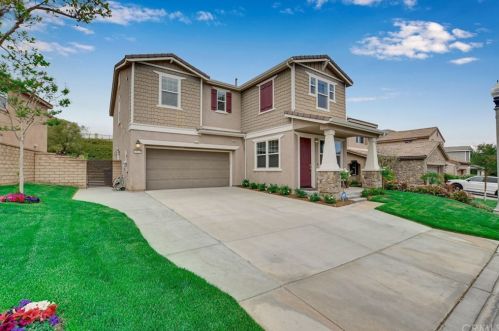 24333 La Montura Dr, Santa Clarita, CA 91354-3072