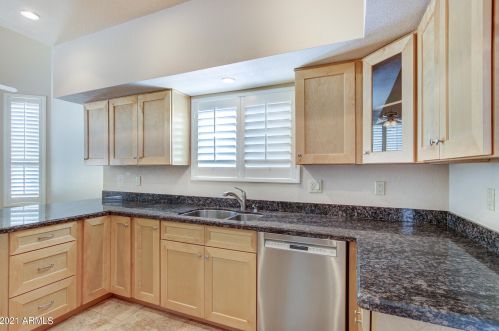 5533 Desert Hills Dr, Scottsdale AZ  85254-5727 exterior