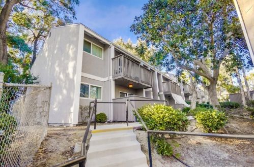 6333 College Grove Way, San Diego CA  92115-7209 exterior