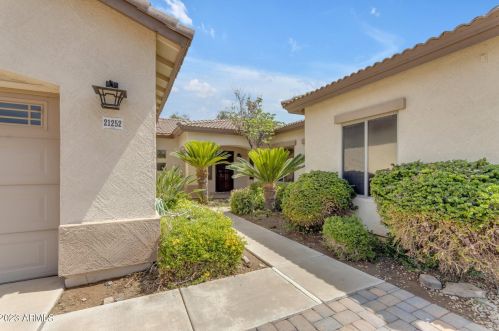 21252 Twin Acres Dr, Queen Creek, AZ 85142-6546