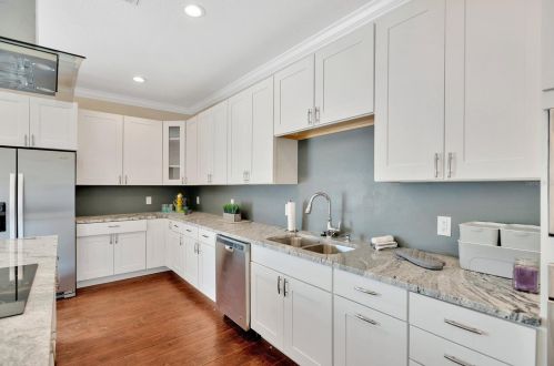 1040 Pointe Alexis Dr, Tarpon Springs FL  34689-7119 exterior