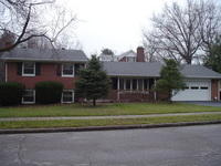 1256 Gainesway Dr, Lexington, KY 40517-2813