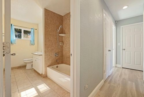 1325 Arrowhead Ct, Modesto CA  95351-1723 exterior