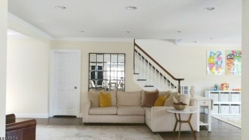 39 Gray St, Montclair NJ  07042-5025 exterior
