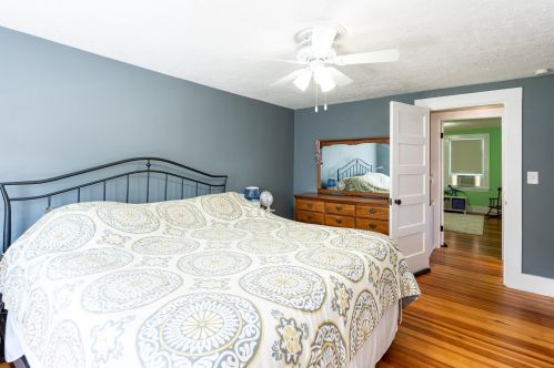 13 6 St, Nashua NH 03060-3141 exterior