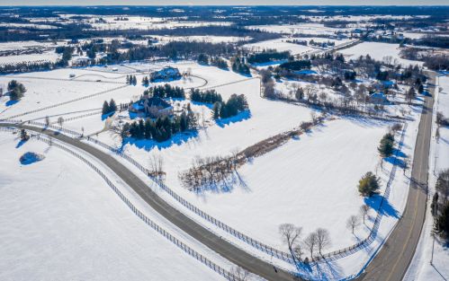 3277 Canterbury Ln, Oconomowoc, WI 53066-9131