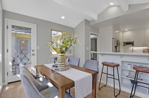 1725 Hampton Ave, Redwood City CA  94061-2608 exterior