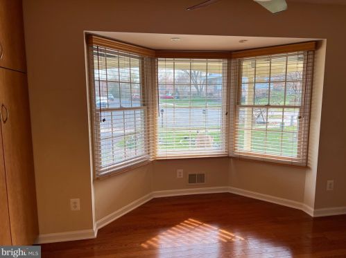 8638 Woodview Dr, Springfield VA  22153-1548 exterior