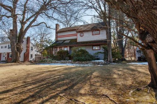 177 Brewster Rd, Hartford, CT 06117-2126