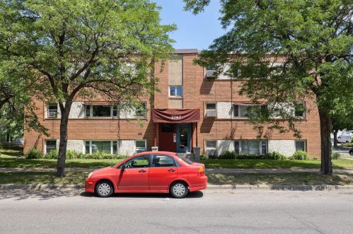 2747 Dupont Ave, Minneapolis MN 55408-1220 exterior