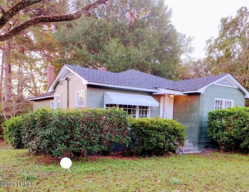 301 2nd St, Hampton SC  29924-3449 exterior