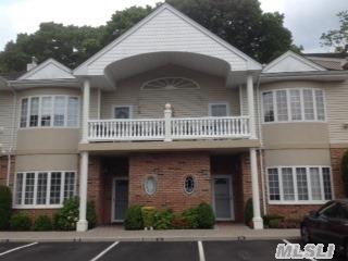 63 Sarah Ct, Amityville, NY 11701-1760