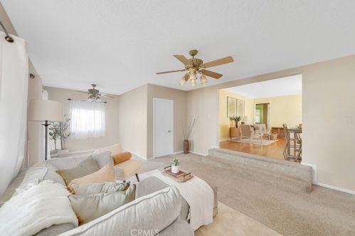 5609 Faculty Ave, Lakewood CA  90712-1815 exterior