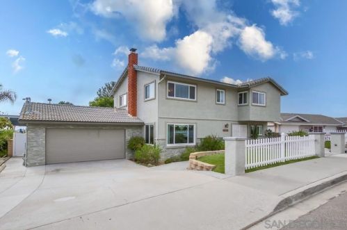 3978 Paducah Dr, San Diego, CA 92117-5318