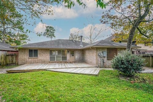 2611 Friarwood Trl, Humble TX  77339-1014 exterior