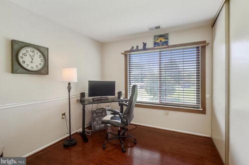 7827 Mulberry Bottom Ln, Springfield VA  22153-2314 exterior