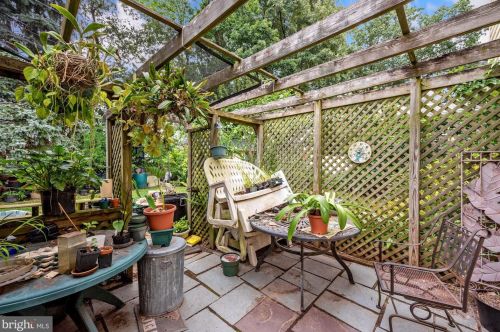 8315 Collins Ave, Camden NJ  08109-3568 exterior