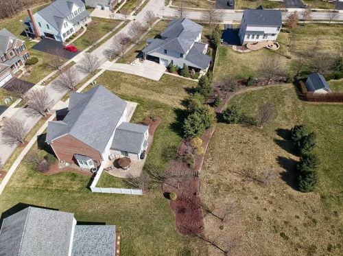 119 Macintosh Ct, Cranberry Township, PA 16066-8204