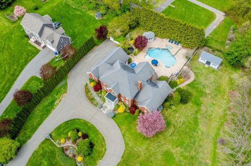 768 Pine St, Middletown, CT 06457-4146