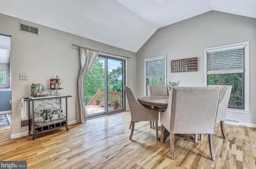 1015 Country Club Rd, Camp Hill PA  17011-1049 exterior