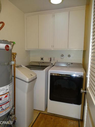 704 Holly Ave, Oxnard CA 93036-1907 exterior