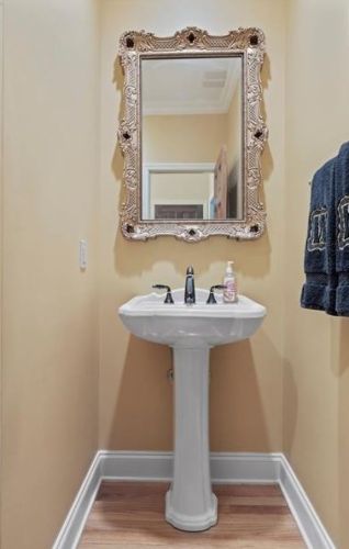 215 Woodridge Ct, Canonsburg PA  15317-9509 exterior