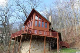 2775 Overholt Trl, Pigeon Forge TN  37862-7935 exterior