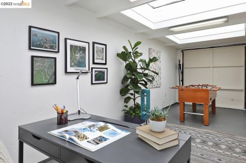 4215 Glen Ave, Oakland CA  94611-4349 exterior