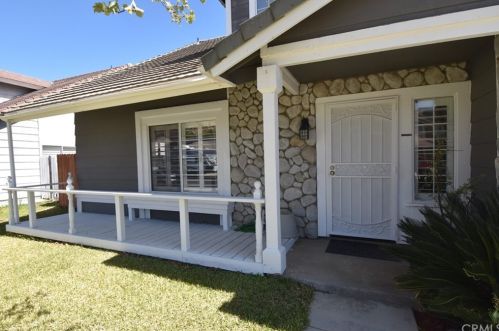 3555 Cherry Blossom Ln, Lake Elsinore CA  92530-1844 exterior