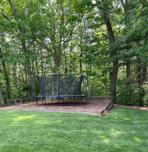 15 Woodbury St, Salem NH  03079-3212 exterior