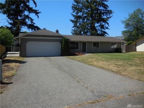 2416 21st St, Puyallup, WA 98373-1384