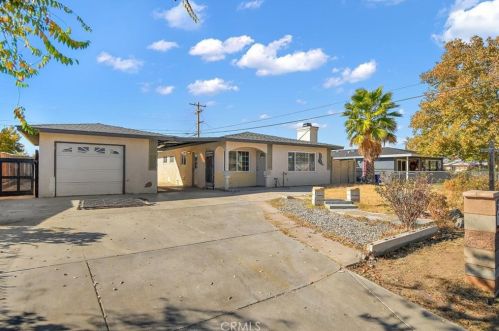 15266 Del Rey Dr, Victorville, CA 92395-3645