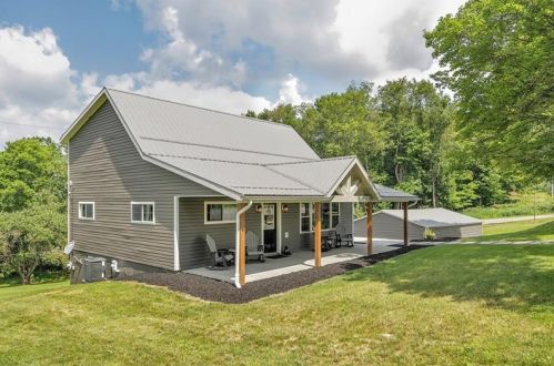 176 Haysville Rd, Karns City, PA 16041-1624