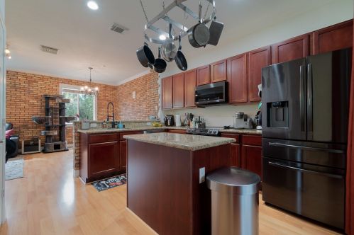 2870 Oasis Dr, Boynton Beach FL  33426-8665 exterior