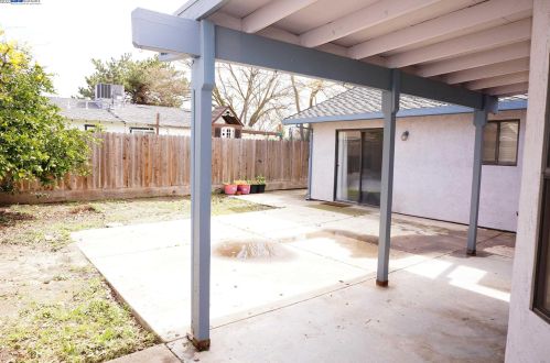 2116 Mather Dr, Modesto CA  95350-0312 exterior