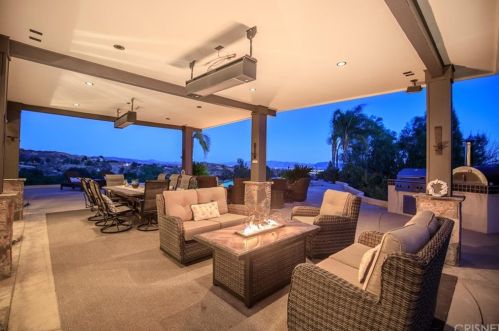 30415 Remington Rd, Santa Clarita CA  exterior